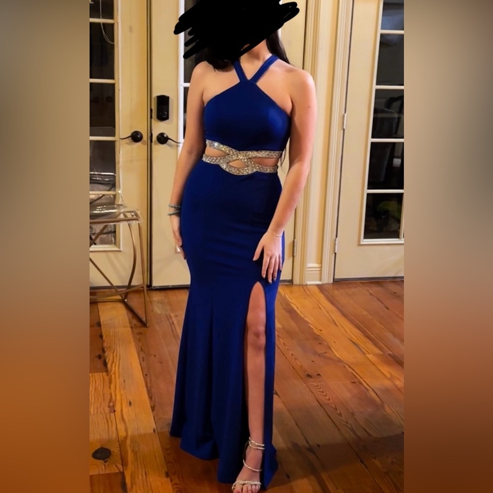 Prom dress Never worn